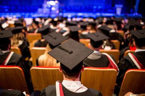 Высшее образование стало доступнее большинству выпускников