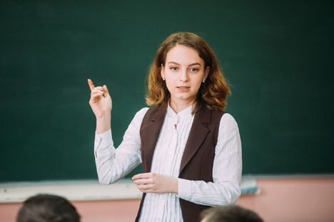 А. Музаев: более половины российских учителей не дотягивают до базового уровня подготовки